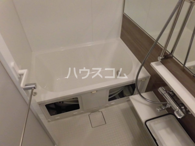 17/30 浴室