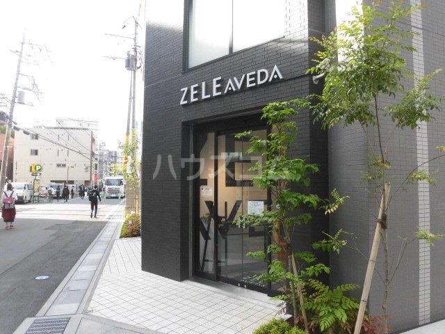 2/5 エントランス