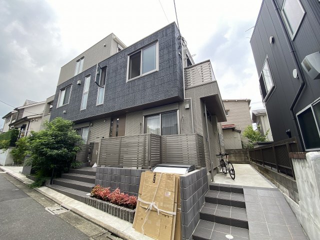 2/30 外観
