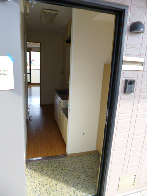 22/25 エントランス