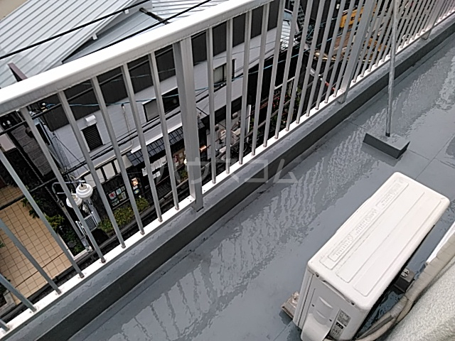 23/28 バルコニー