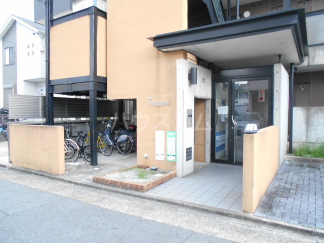 21/29 エントランス