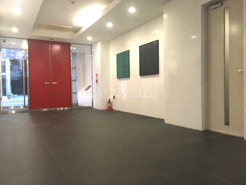 14/14 エントランス