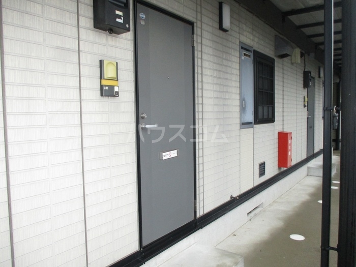 14/15 エントランス