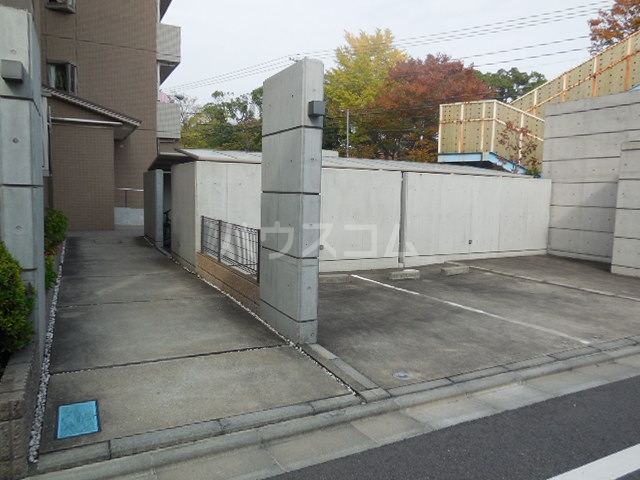 2/3 エントランス
