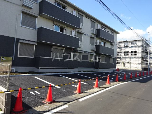 22/26 駐車場