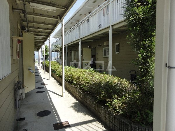 22/30 エントランス