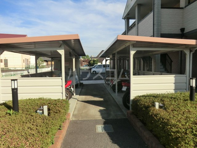 18/26 エントランス