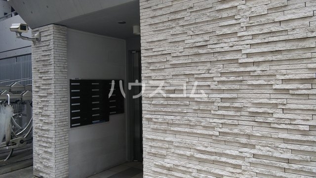 22/30 エントランス