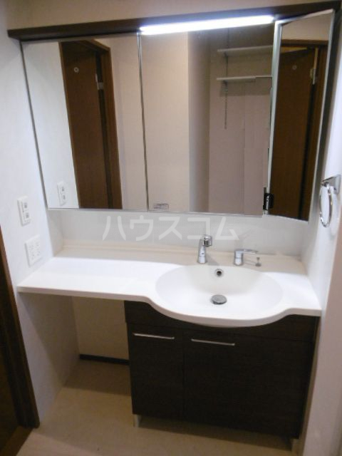 18/30 洗面
