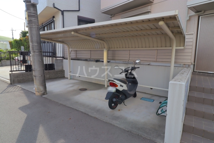 2/5 エントランス