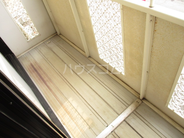 18/25 バルコニー