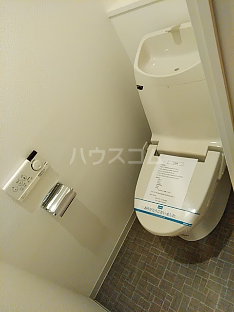 13/30 トイレ