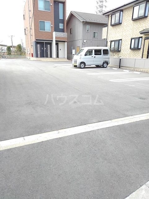 14/20 駐車場