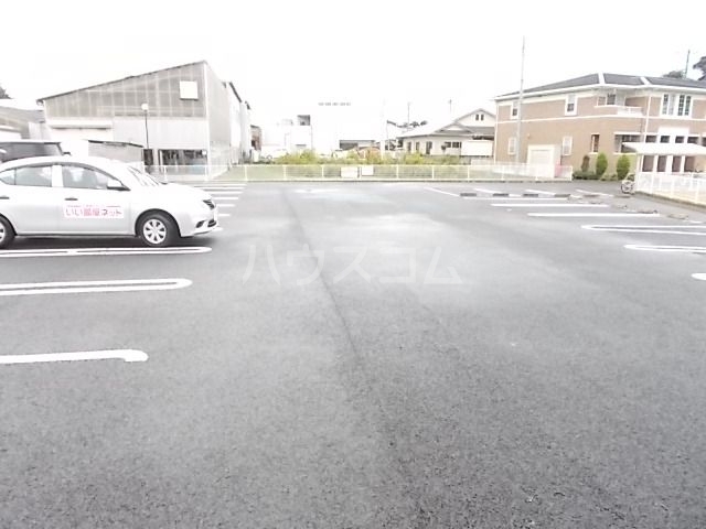 14/20 駐車場
