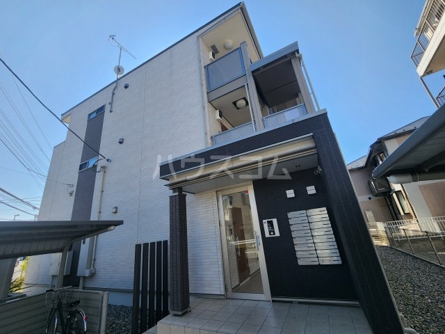 4/10 エントランス