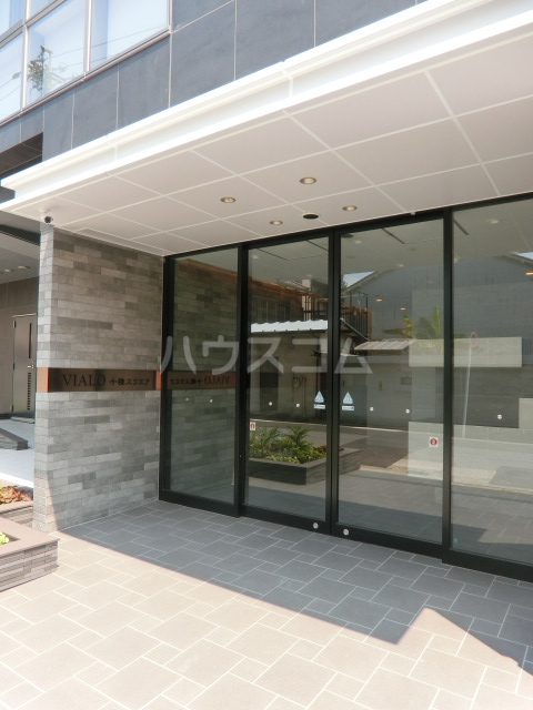 24/29 エントランス