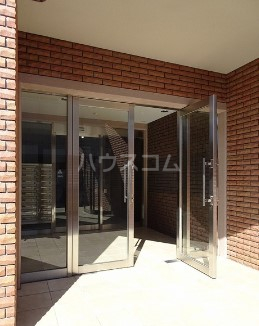 15/22 エントランス