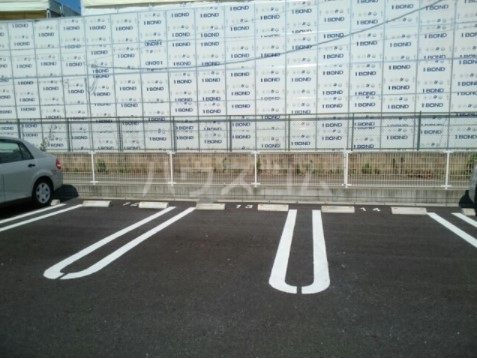 2/7 駐車場