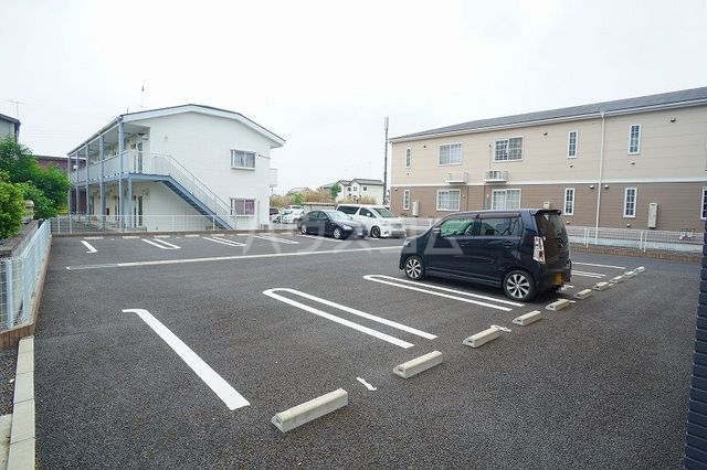 14/17 駐車場