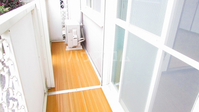 20/30 バルコニー