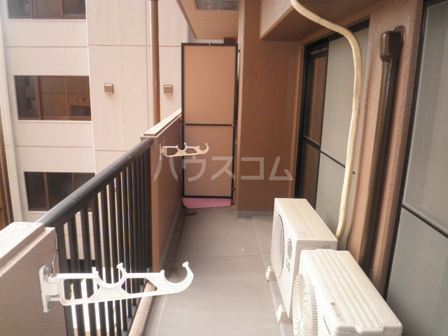 22/28 バルコニー