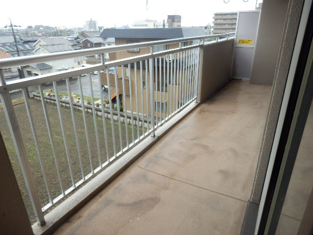 13/25 バルコニー