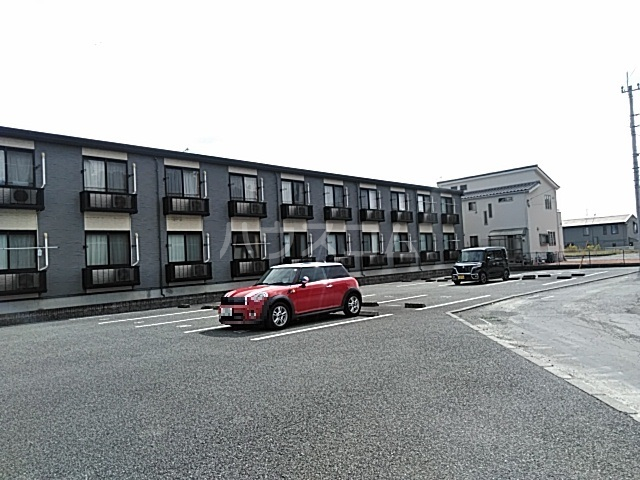 18/20 駐車場
