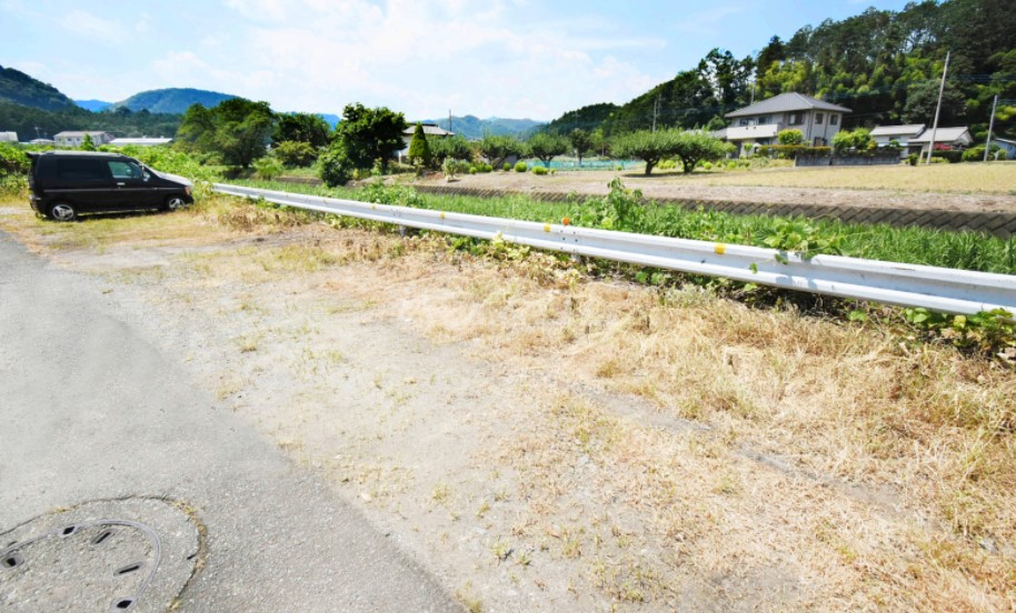 17/25 駐車場
