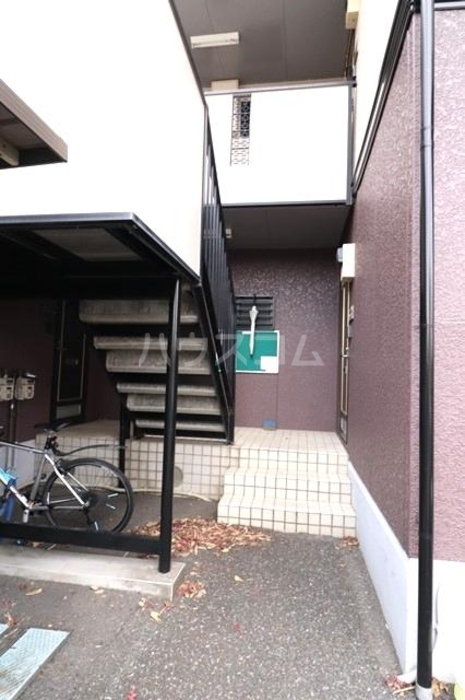 17/26 エントランス