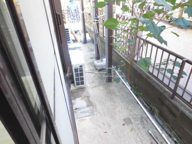 17/28 バルコニー