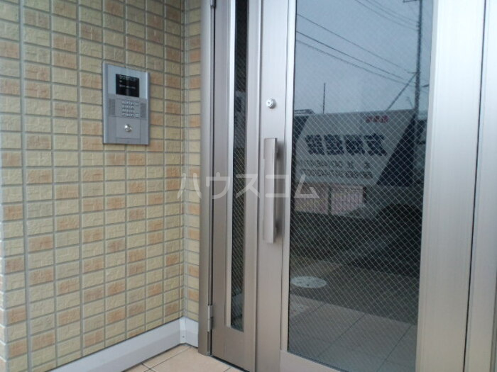 16/18 エントランス