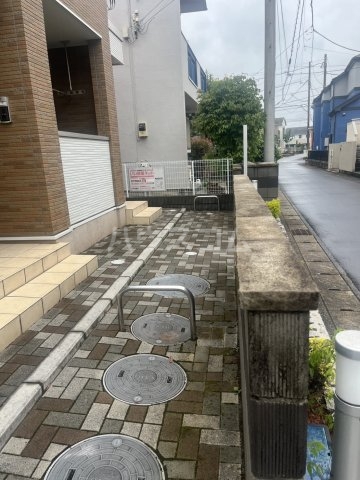 26/30 エントランス