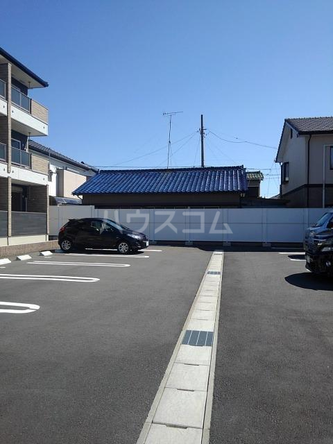 15/25 駐車場