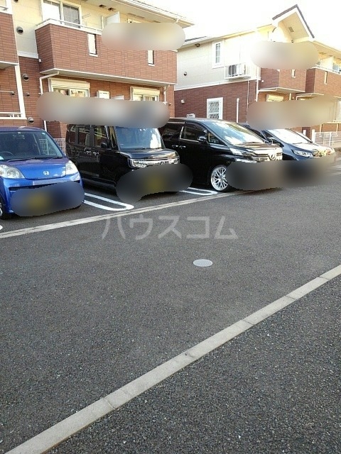15/27 駐車場