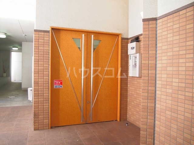 14/24 エントランス