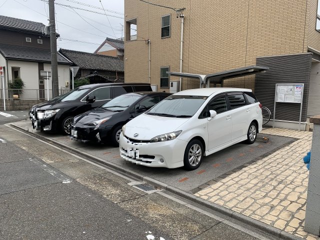 22/30 駐車場