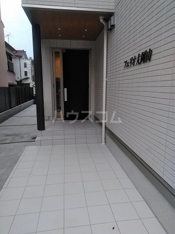 3/7 エントランス