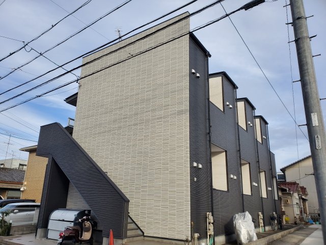 2/30 外観