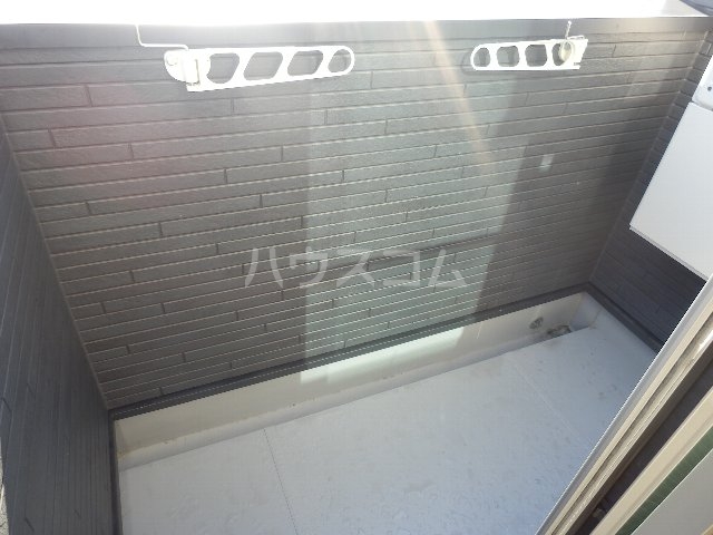 15/27 バルコニー