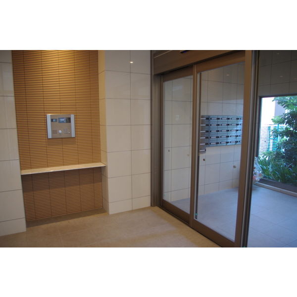 2/11 エントランス