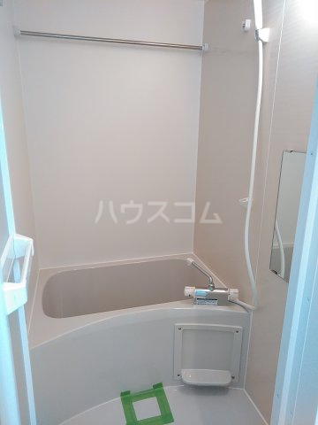 13/30 浴室