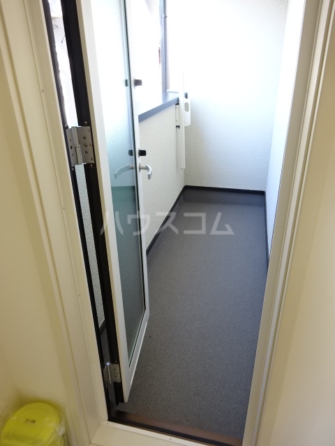 19/27 バルコニー