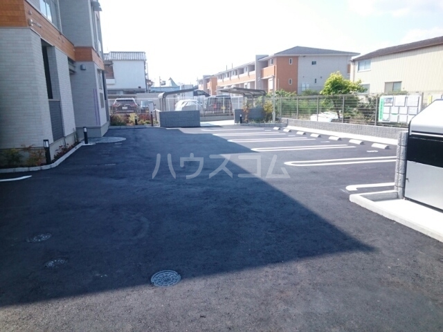 14/20 駐車場