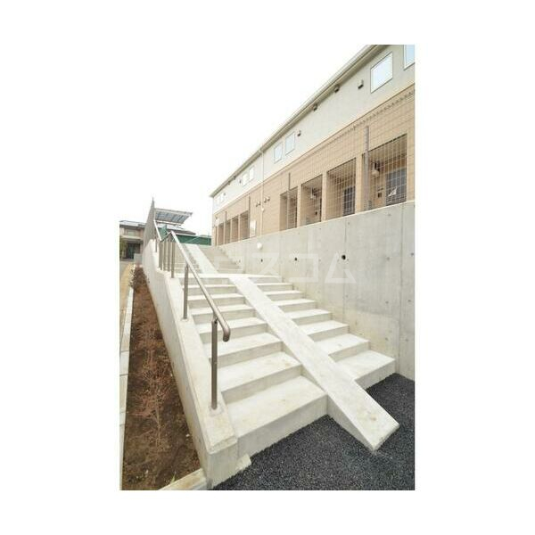 14/19 エントランス