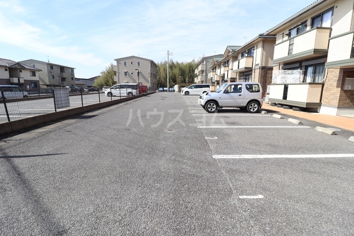 21/24 駐車場