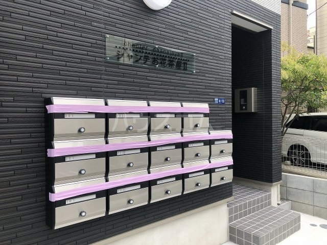 24/27 エントランス