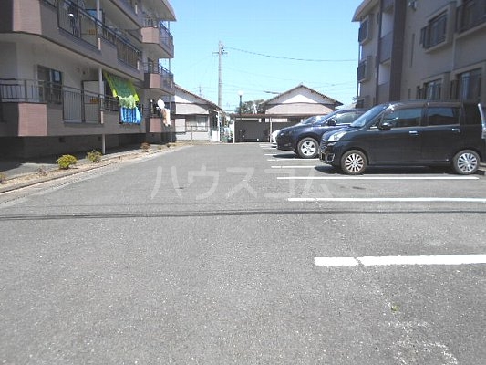 22/25 駐車場