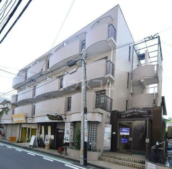 19/27 エントランス