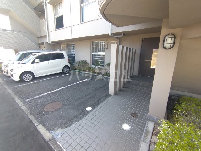 22/24 エントランス